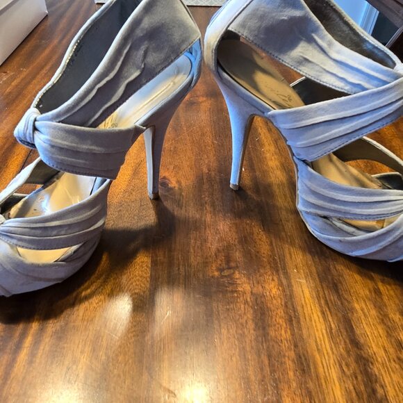 Just Fab grey suede heels - Picture 6 of 6